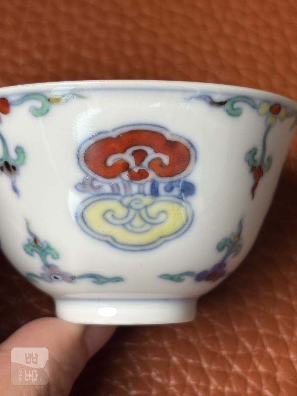 清雍正 斗彩灵芝纹杯一对（带老盒） - 图19